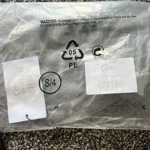 Zyia dark olive mesh luxe 7/8 24 inch leggings - Picture 3 of 4